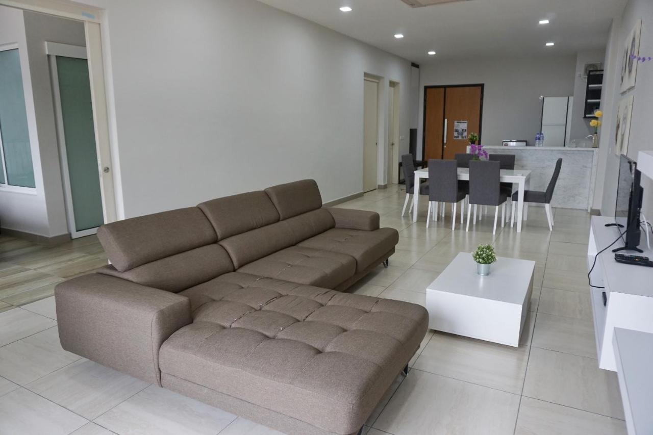 Pm Octagon Ipoh Suites & Apartment 1 Buitenkant foto
